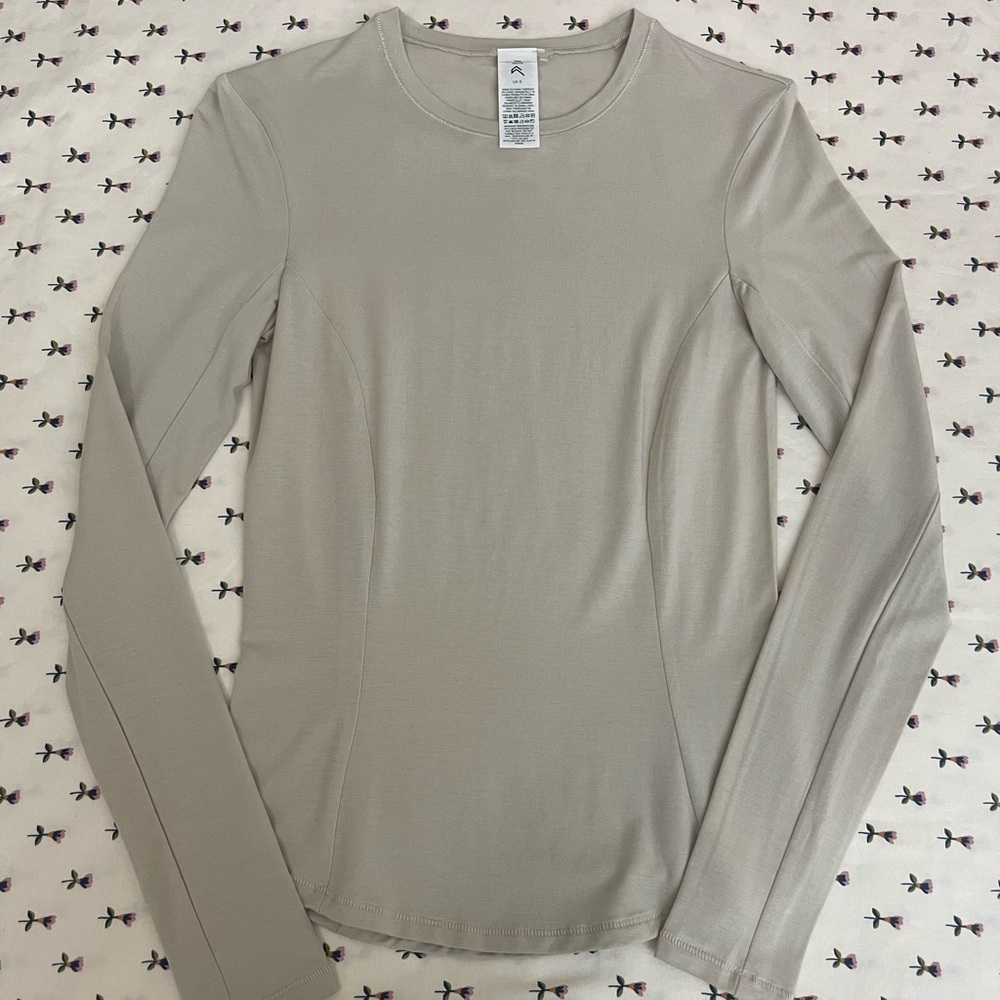 MELLOW™ SOFT LONG SLEEVE TOP - Sand